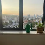 아파트 Besthomestay- Lisbon- Garden, Pool & Garage 리스본