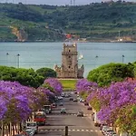 Besthomestay- Lisbon- Garden, Pool & Garage * ליסבון