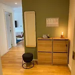 דירה Besthomestay- Lisbon- Garden, Pool & Garage
