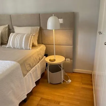 Lejlighed Besthomestay- Lisbon- Garden, Pool & Garage *