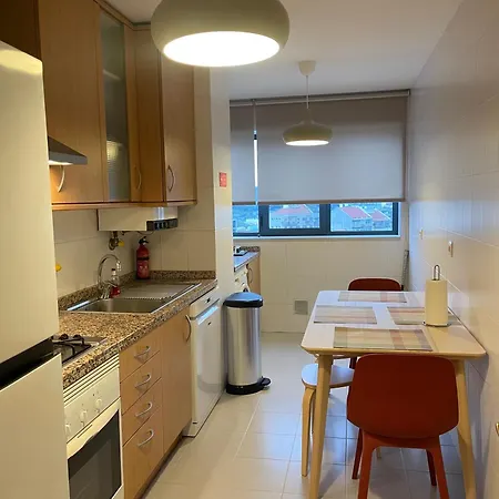 Lejlighed Besthomestay- Lisbon- Garden, Pool & Garage *