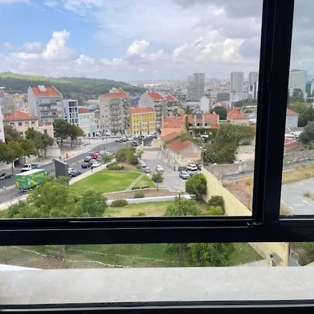 Besthomestay- Lisbon- Garden, Pool & Garage